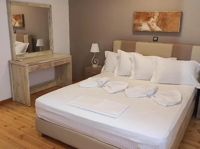 Astradeni Luxury Apartments Kratir