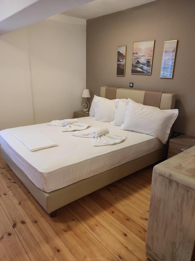 Astradeni Luxury Kratir Paloi