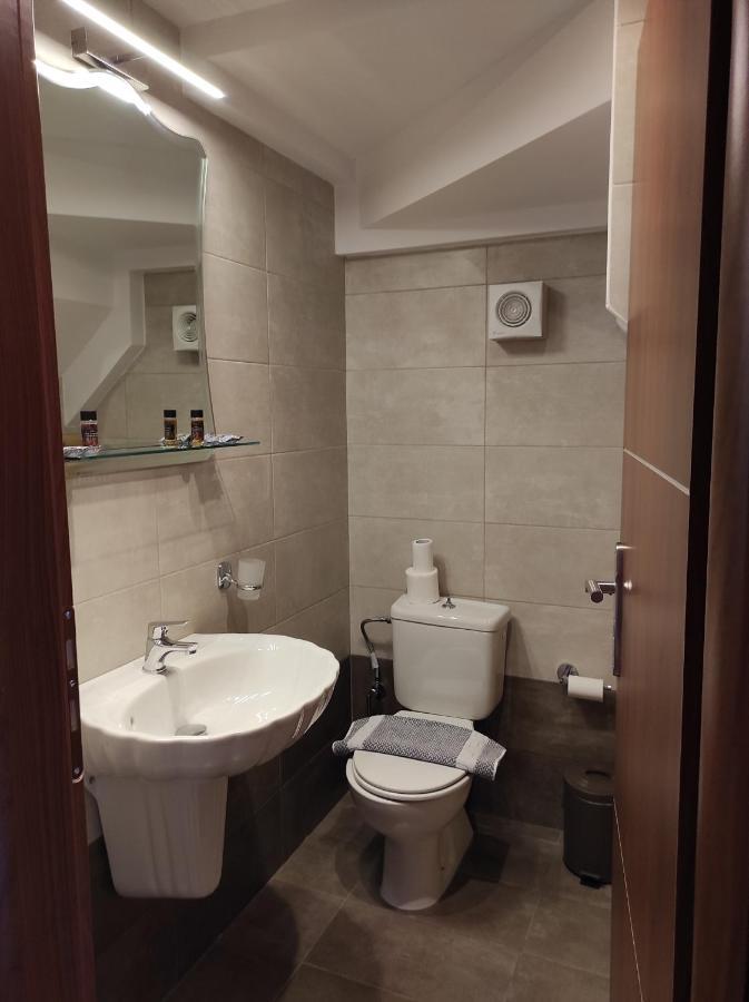 Astradeni Luxury Kratir *