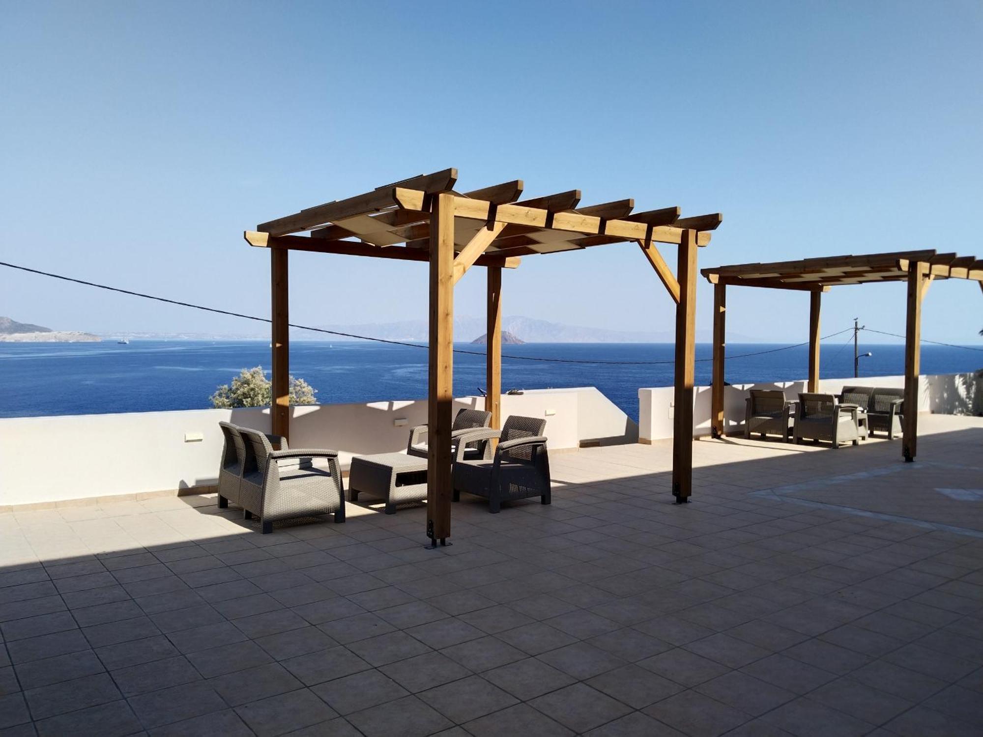 Astradeni Luxury Kratir Apartment Paloi